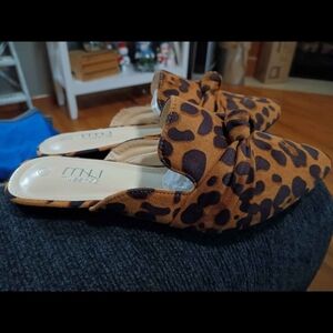 Women's Leopard Print Mules - Brown